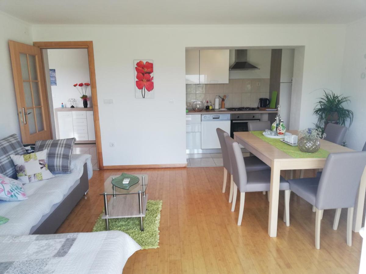 Apartment Boba Сини Екстериор снимка