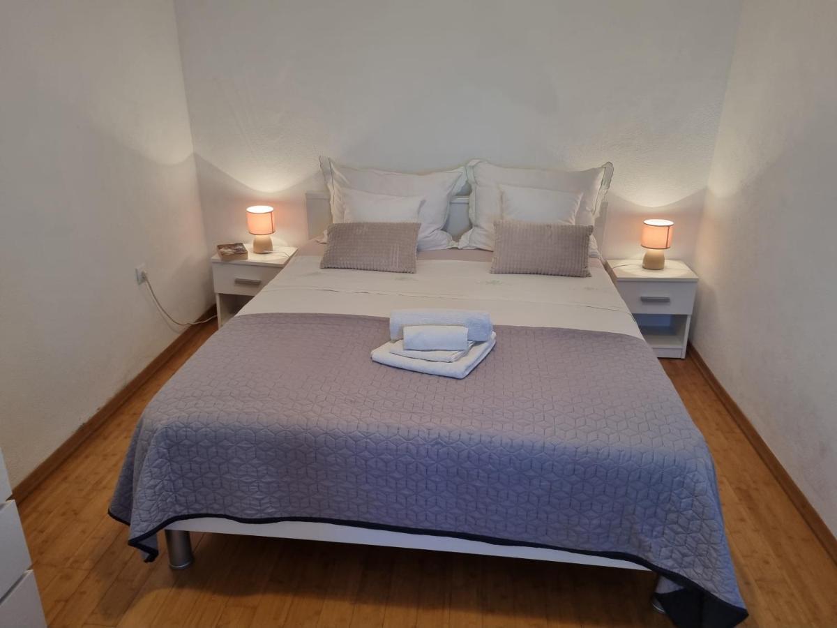 Apartment Boba Сини Екстериор снимка